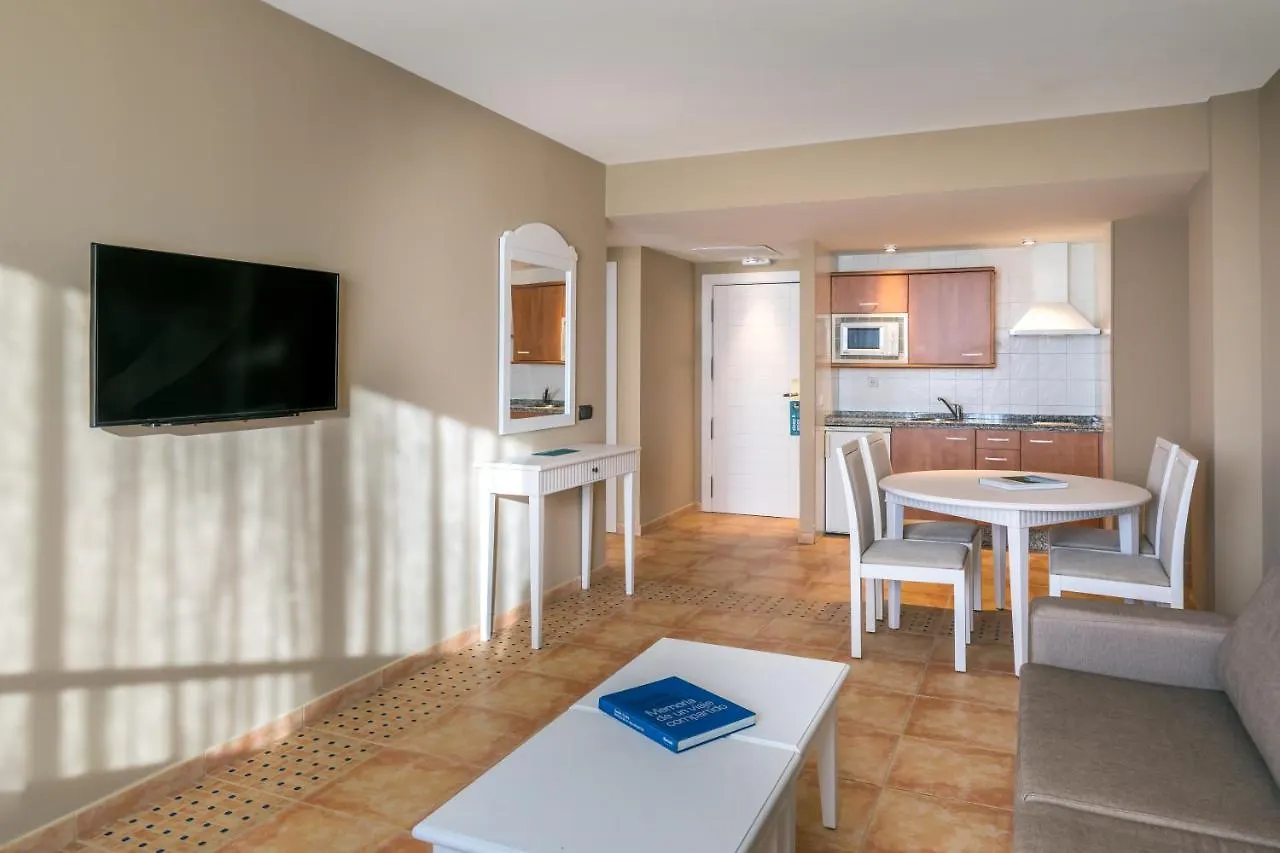 Hotel Occidental Isola Cristina